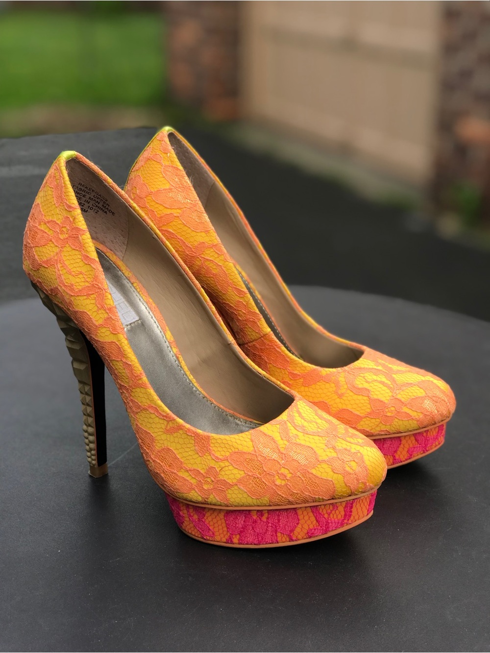 RACHEL ROY KEEDAN Orange Yellow Pink Lace Platform Pump Stilettos Heels Size 6 - Picture 16 of 16